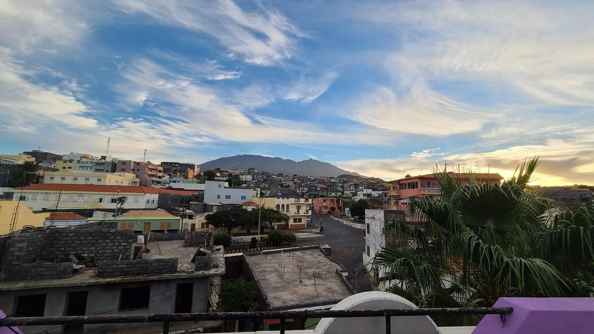 Opensky Bed & Breakfast Sao Filipe